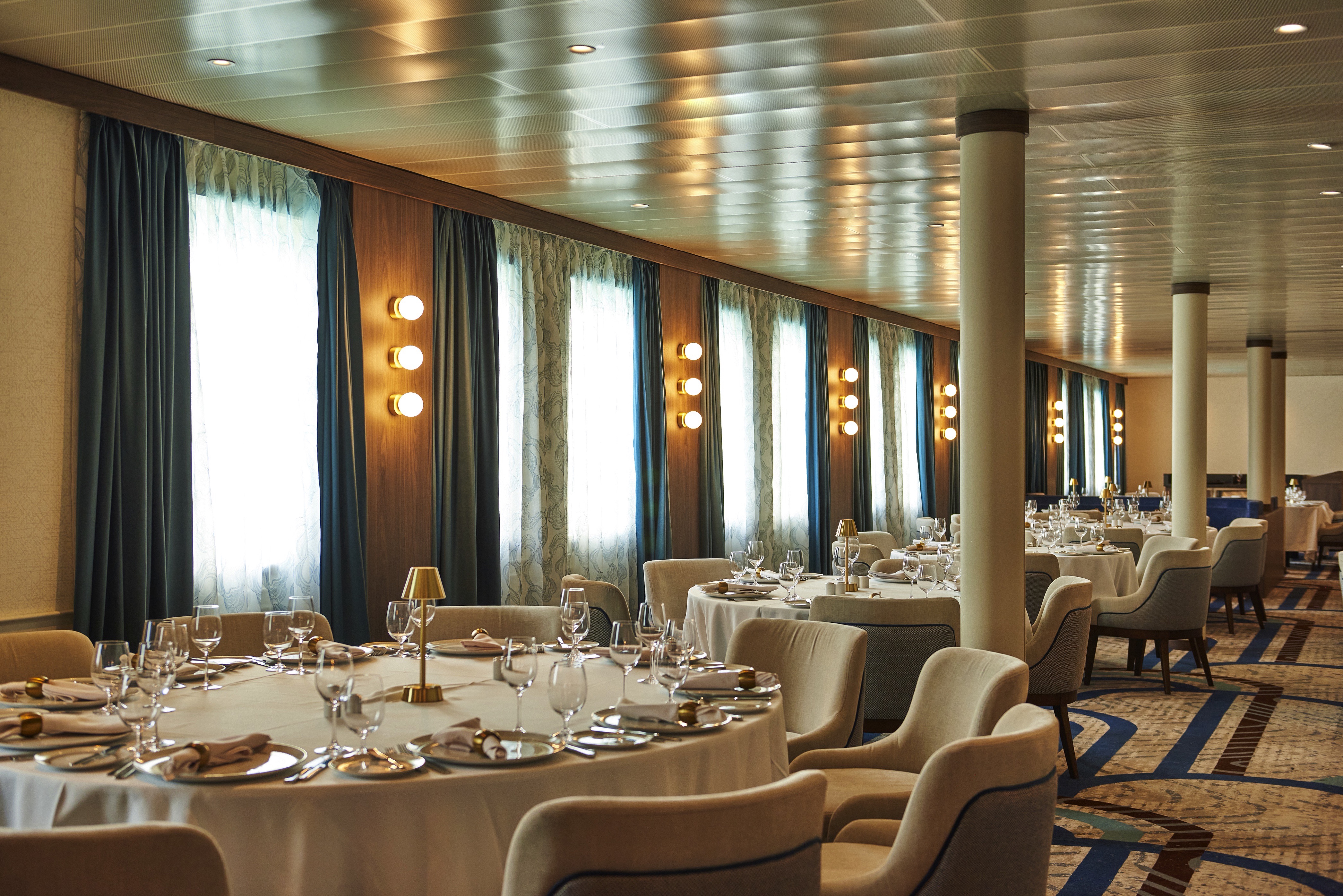 Wind Surf - Amphora Restaurant